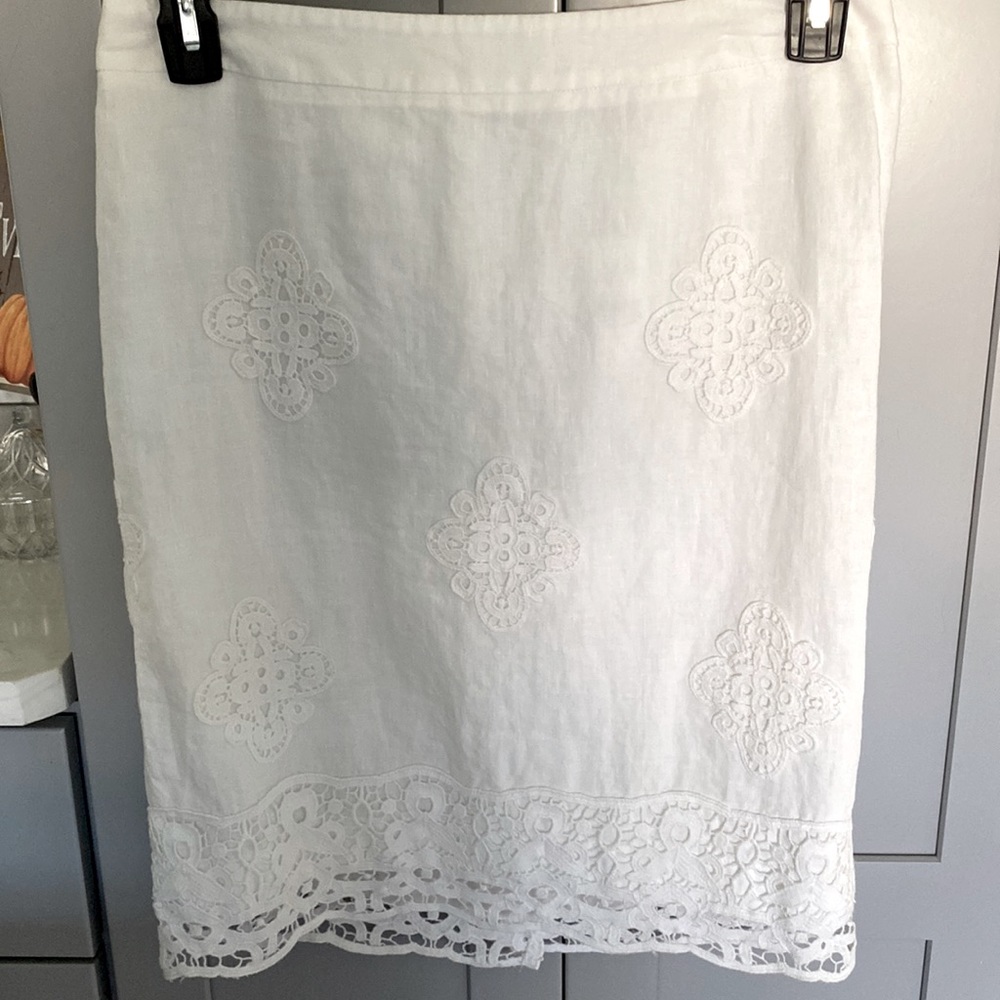 White new loft skirt size 6